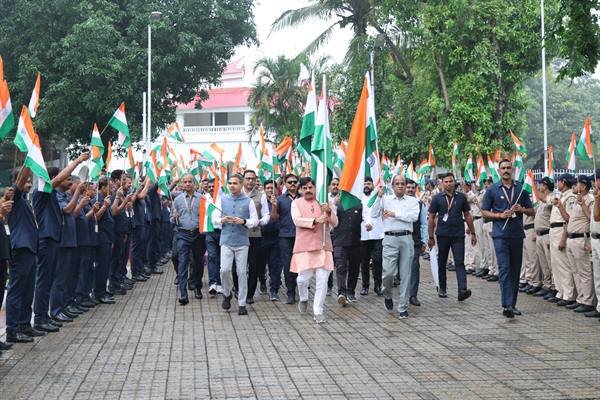 CM Dr. Yadav Launches “Har Ghar Tiranga Abhiyan–Tiranga Yatra”