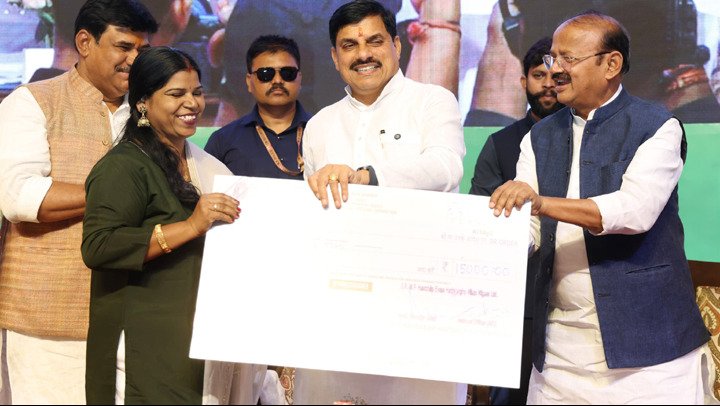 All-Out Efforts to Take Cottage and Village Industry Products to Global Markets : CM Dr. Yadav