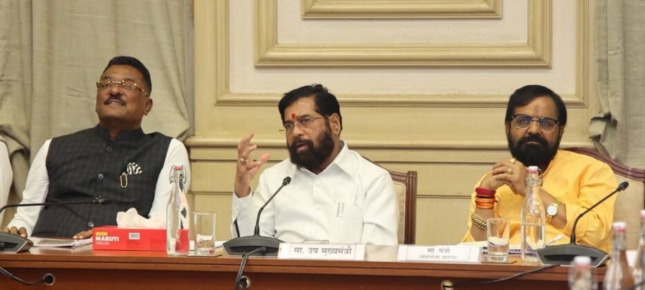 Buildings of Bus Stations Coming Up on ST Land Should Be ‘Iconic’: Deputy Chief Minister Eknath Shinde