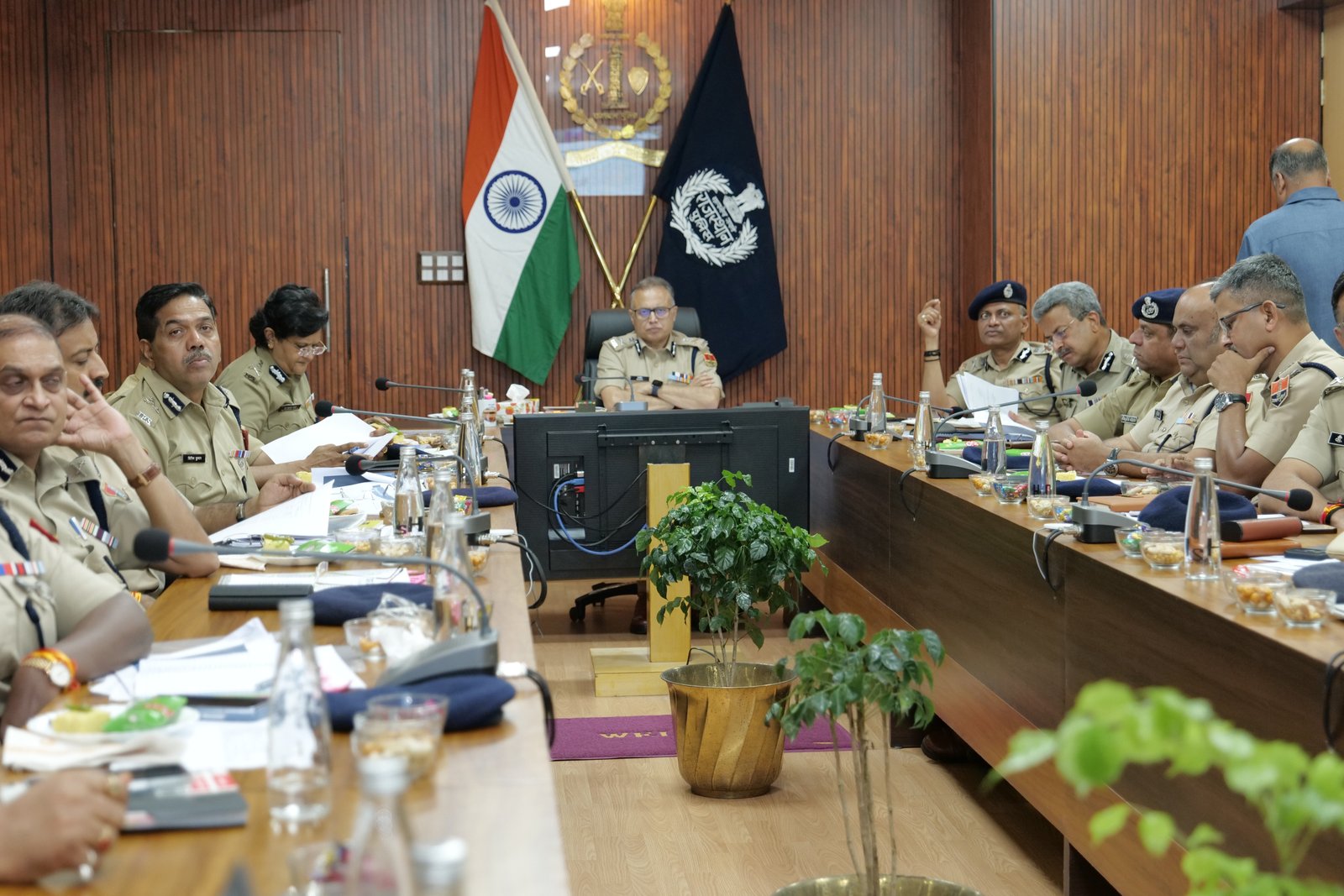 DGP Rajeev Kumar Sharma Reviews Law and Order, Crime Control; Directs Swift Action Against Cybercrime, Crimes Against Women and Children