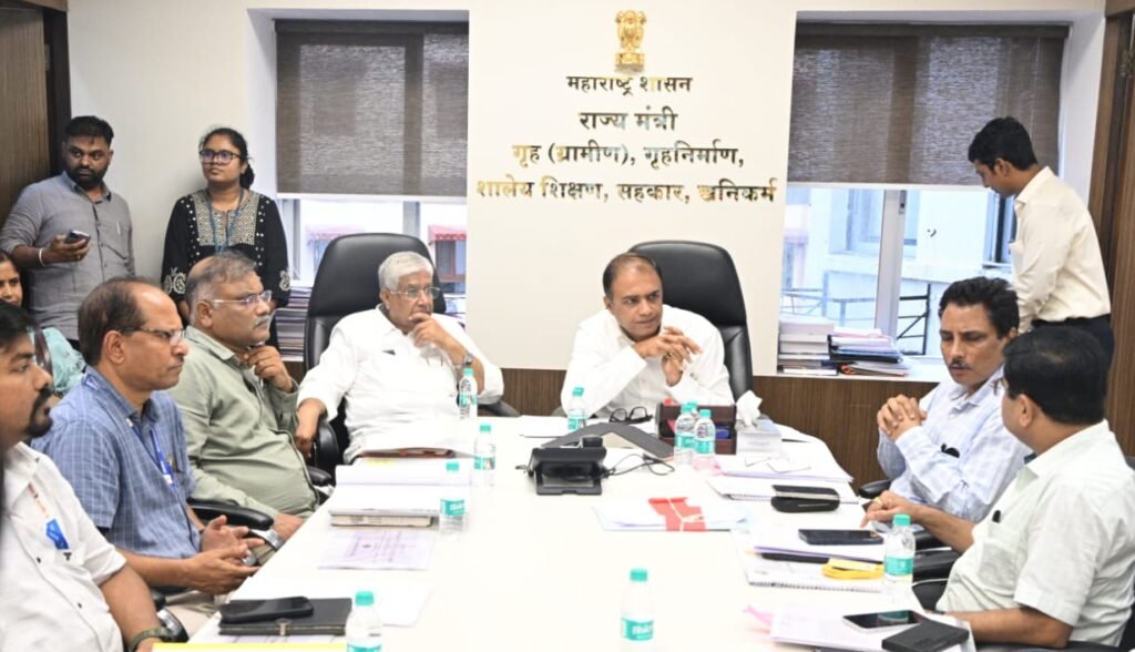 Minister Pankaj Bhoyar Reviews Educational Infrastructure Projects