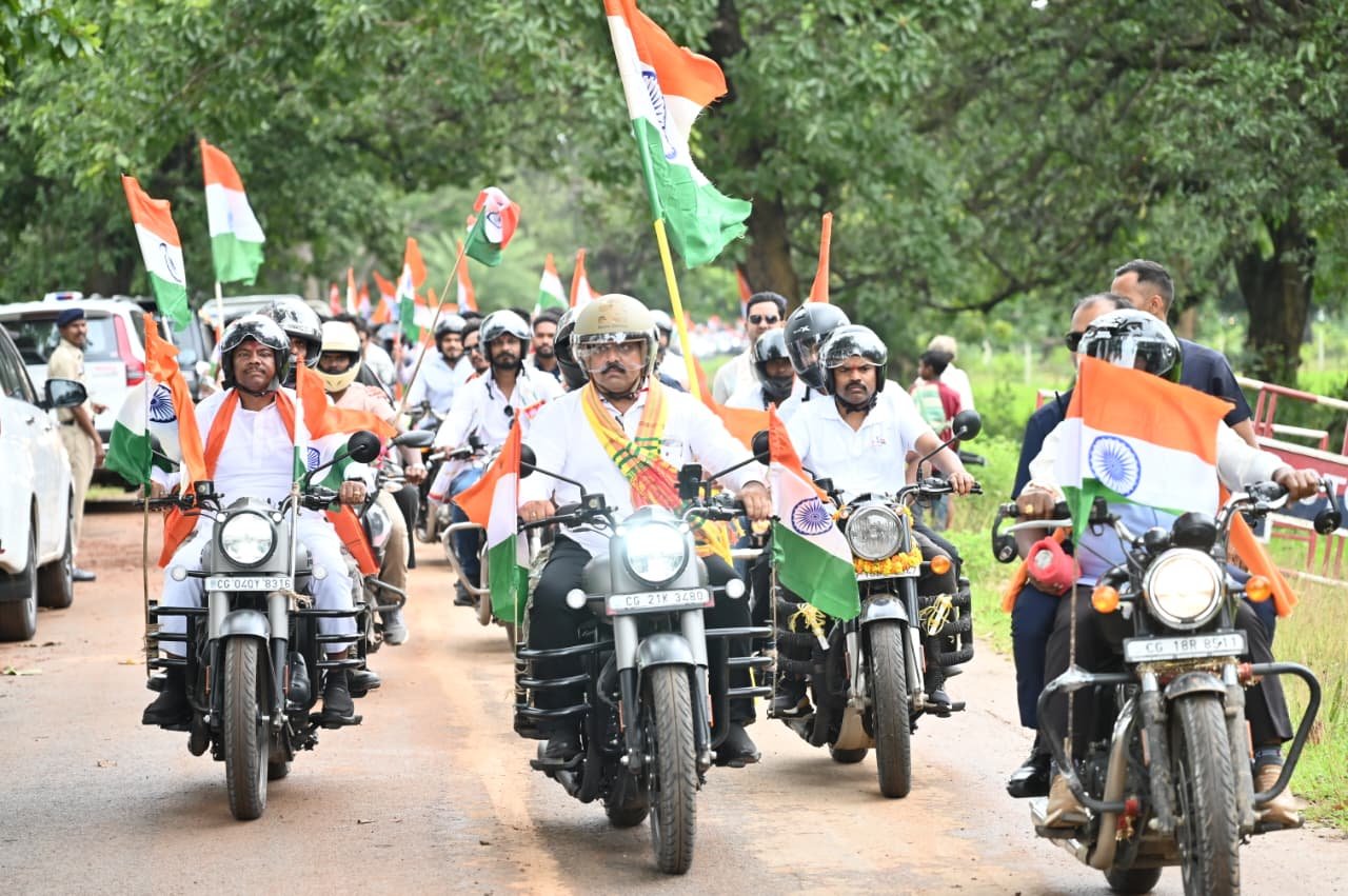 Deputy CM Vijay Sharma Launches Second Day of Tiranga Yatra After Offering Prayers at Maa Danteshwari Temple