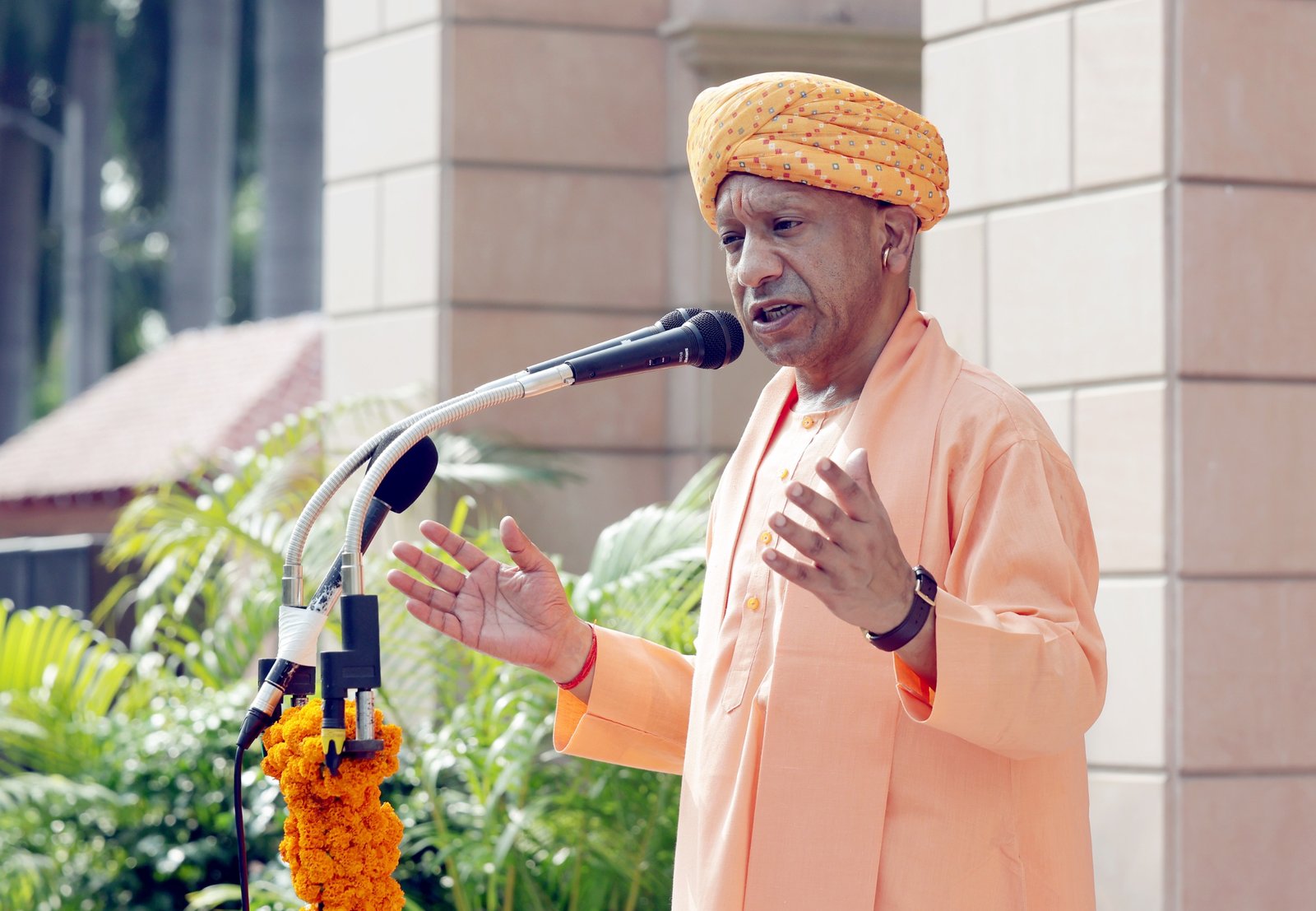 Independence means complete freedom from anarchy, backwardness, poverty, illiteracy and inequality: Chief Minister