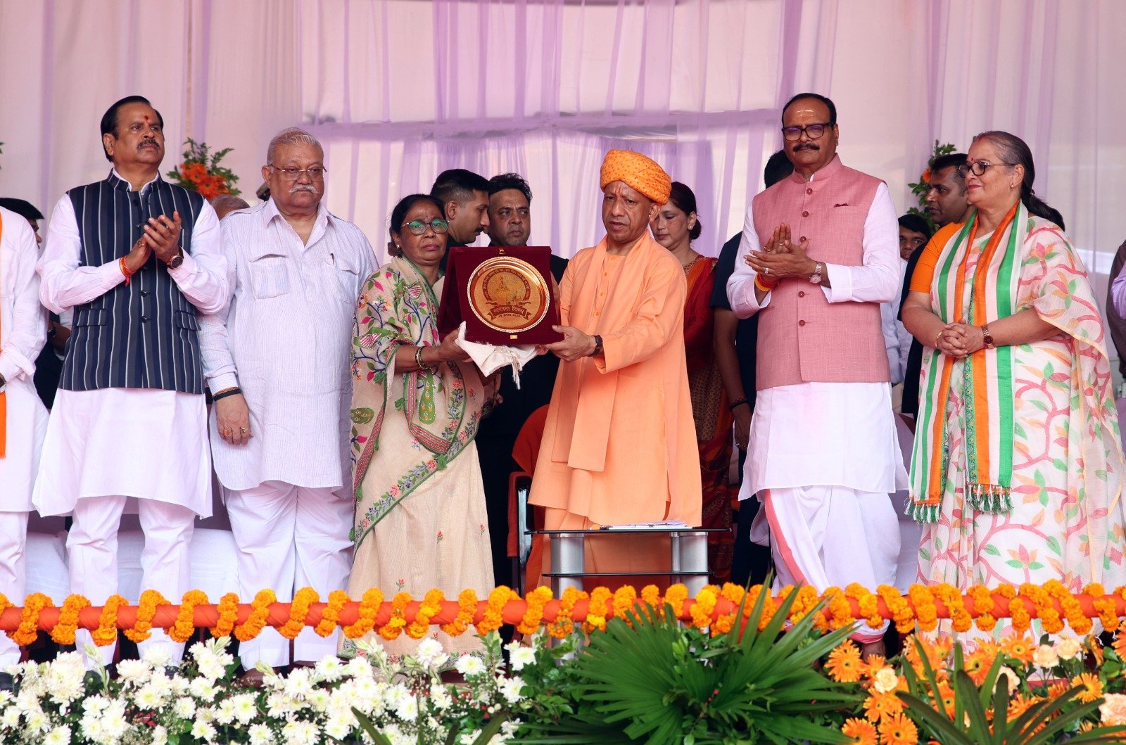 Lucknow celebrates 80th Independence Day with grandeur and dignity, showcasing the spirit of ‘Ek Bharat-Shreshtha Bharat’