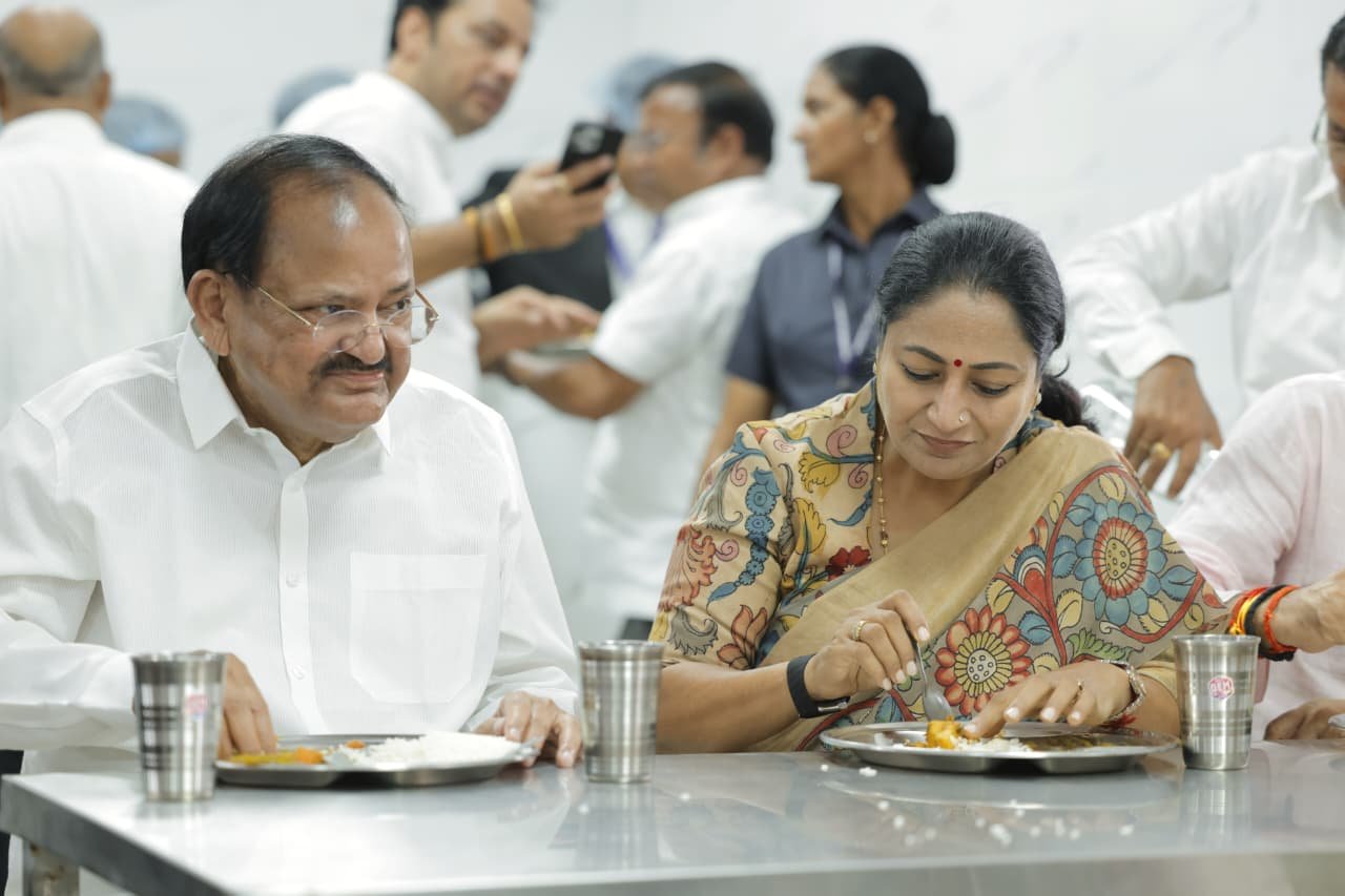 Target of 100 Atal Canteens achieved in eight months; Delhi government fulfilled its pledge on the death anniversary of former Prime Minister Atal Bihari Vajpayee.