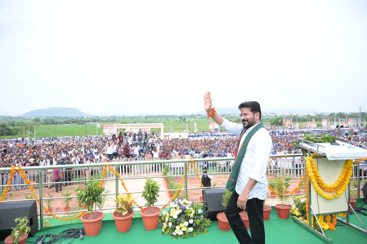 Revanth Reddy Targets KTR, KCR Over Family Rift; Promises Development Push for Mulugu
