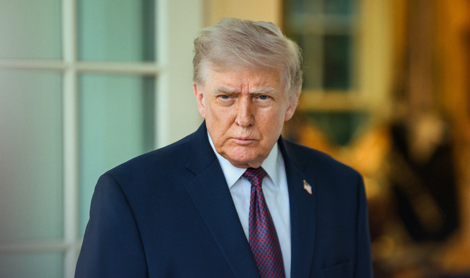Trump Threatens Oman Over Strait of Hormuz Talks, Calls on Iran to Surrender