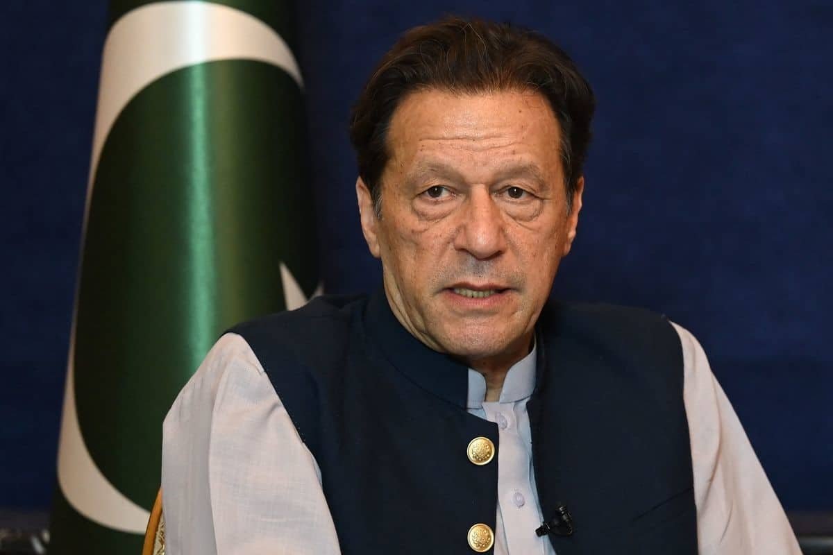 Pakistan Supreme Court Orders Hospital Transfer for Imran Khan, Directs Weekly Family Meetings