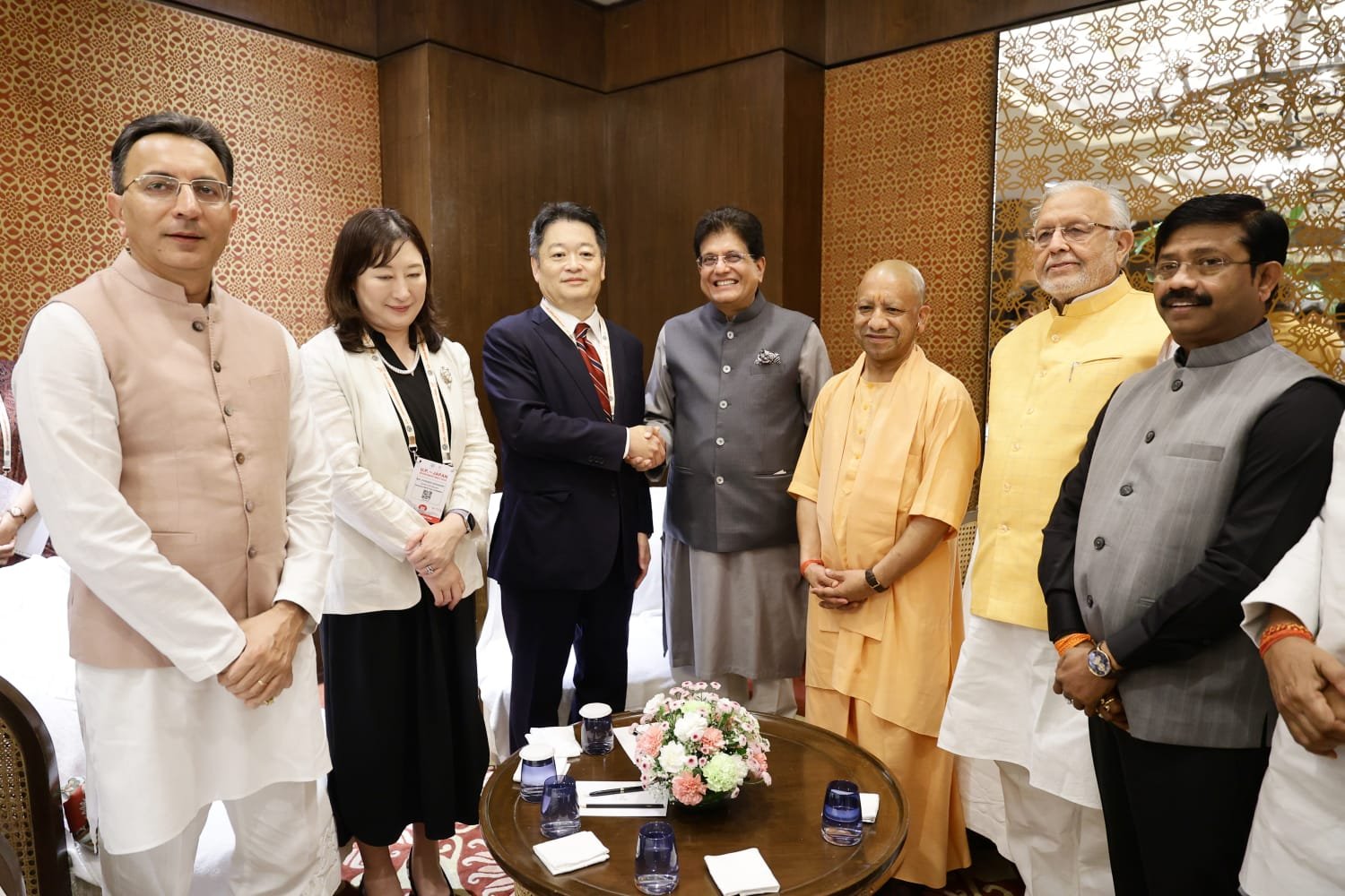 Union Minister Piyush Goyal and CM Yogi welcome Yamanashi Governor, more than 200 Japanese CEOs arrive in India