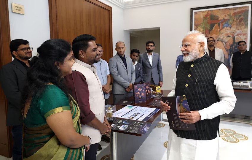 PM interacts with CEOs and Founders of Space Startups