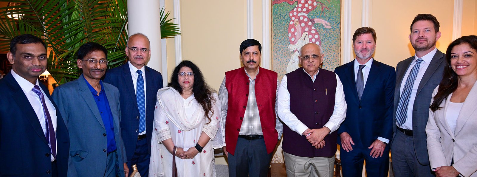 CM Shri Bhupendra Patel Holds One-to-One Meeting with Walmart Executive Vice President Shri Dan Bryant in Washington, D.C.