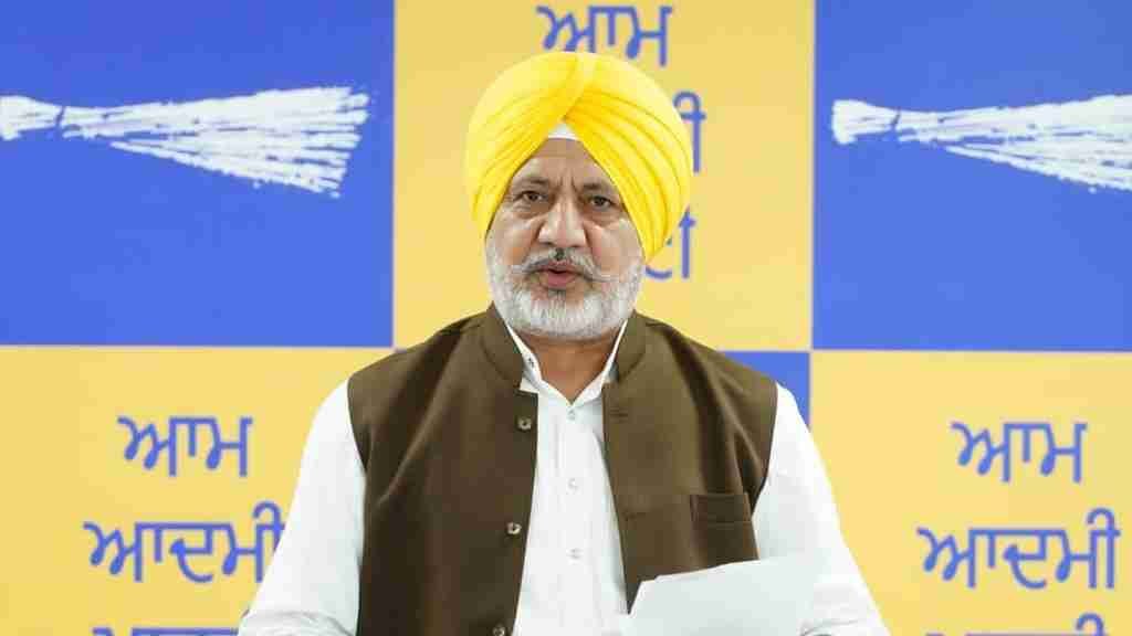 Baltej Pannu: Sukhbir Badal Trying to Flee Punjab, Handing SAD Reins to Harsimrat, Majithia