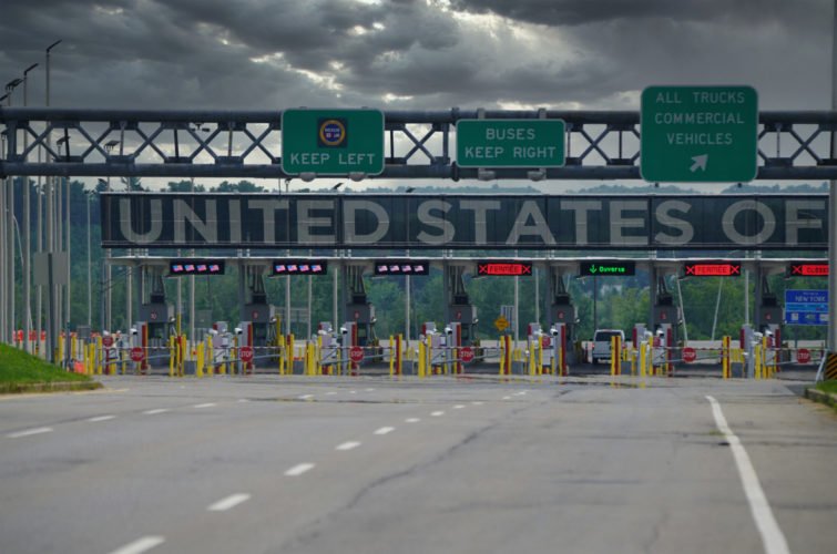 US Lawmakers Warn Canada Tariffs Will Raise Prices and Disrupt Cross-Border Trade