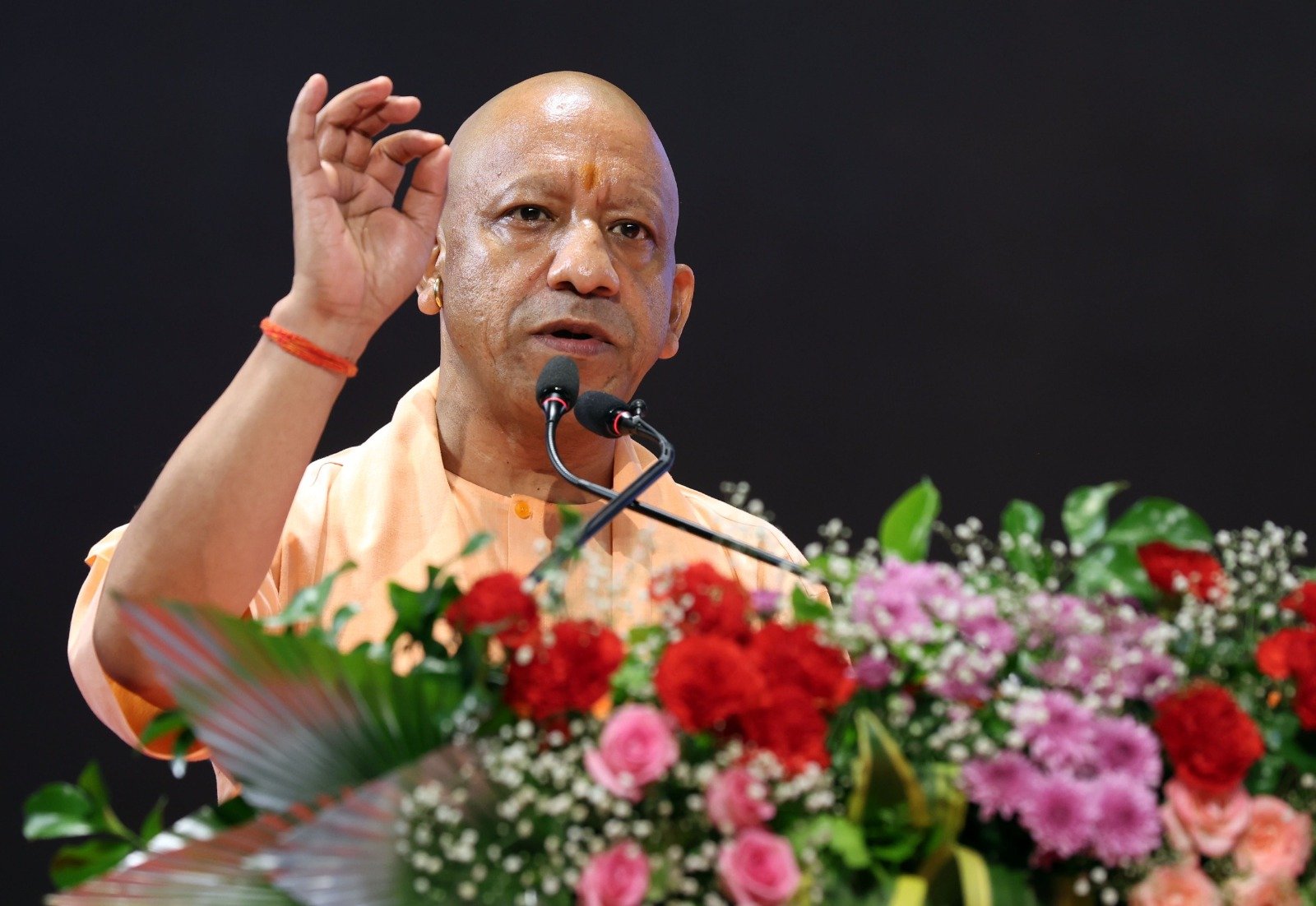 Ahead of Raksha Bandhan, CM gives four major gifts to 3.54 lakh Rasoiyas