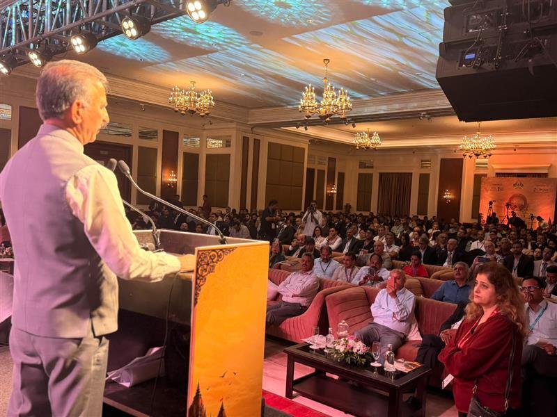 CM invites hospitality and tourism industry to explore Himachal’s emerging destinations