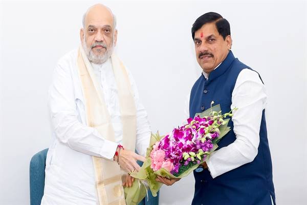 CM Dr. Yadav Pays Courtesy Visit to Union Home and Cooperation Minister Shri Amit Shah