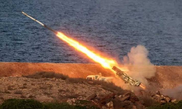 Iran Claims Drone Strikes on US Forces at UAE Base After Larak Island Attack