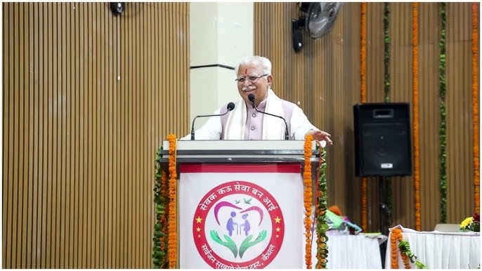 Serving the Needy is the Highest Duty; Spirit of Service Must Become a Way of Life: Manohar Lal