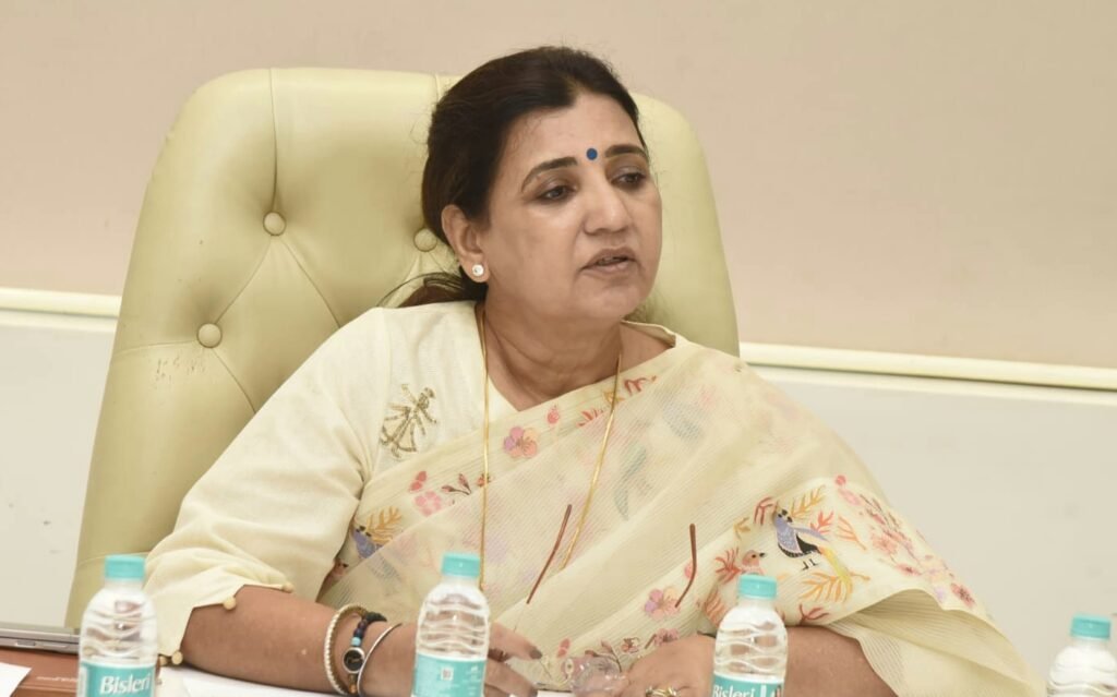 Submit Proposals for Civic Amenities in Kanhan Municipal Council Area: Minister of State Madhuri Misal