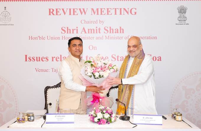 Amit Shah chairs review meeting on issues related to Goa along with the Chief Minister Dr. Pramod Sawant, in Panaji