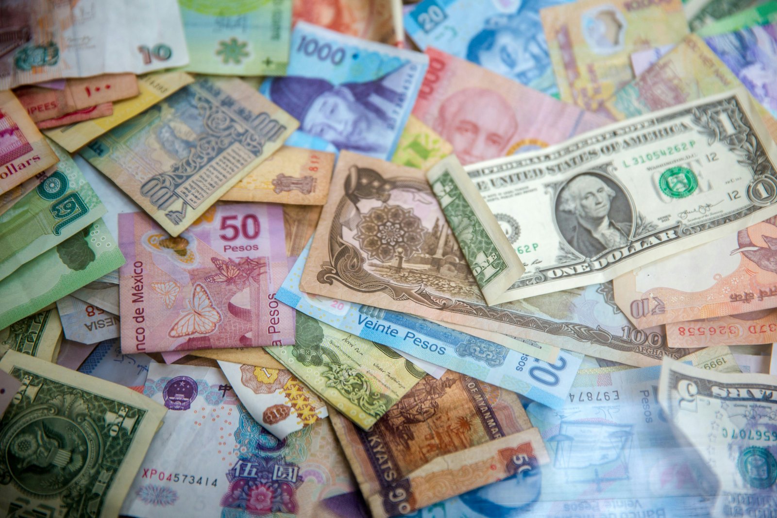 India Becomes World’s Fourth-Largest Forex Reserve Holder After Record $44.9 Billion Surge