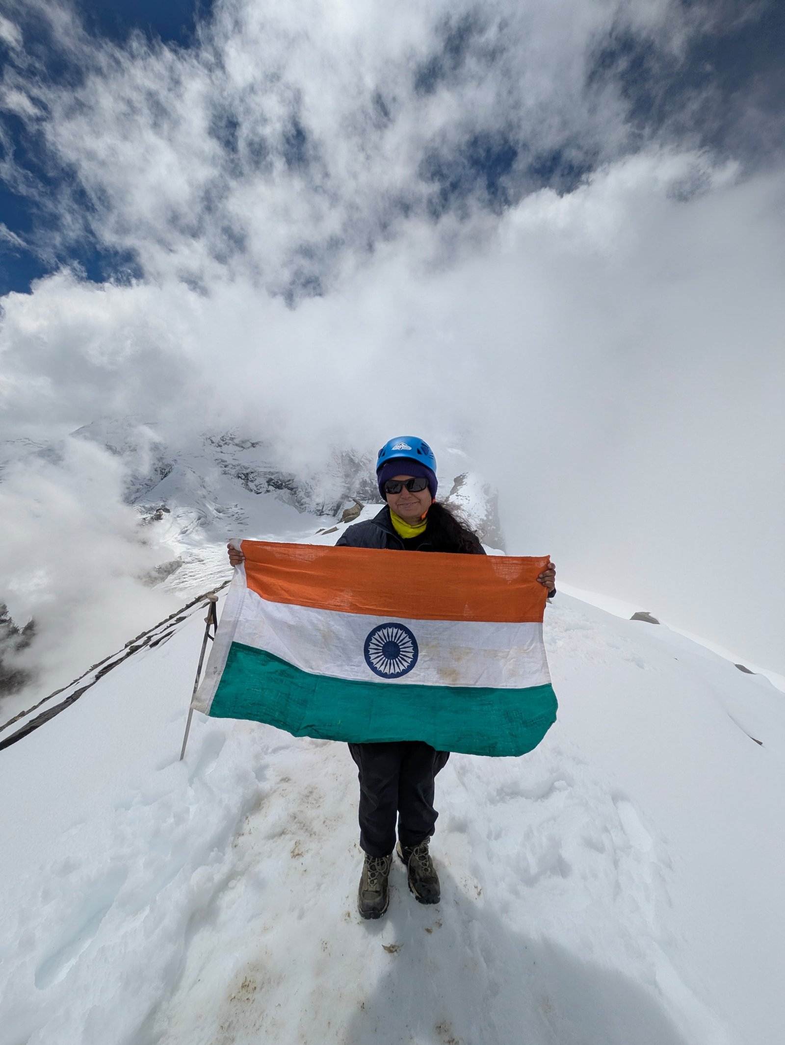 Lucknow Mountaineer Purva Dhawan hoists tricolour atop 5,826-metre Rudragaira Peak