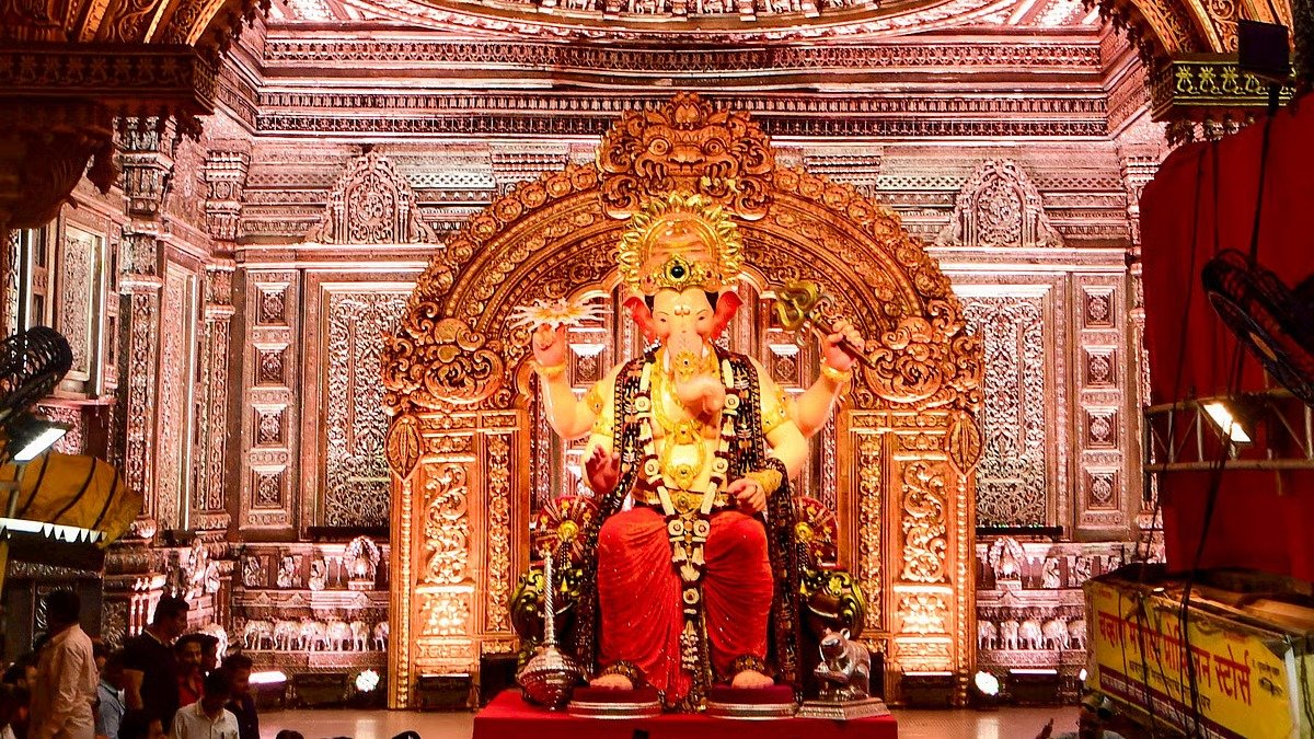 Ganesh Chaturthi Celebrated Across India With Religious Fervour, Bengal Pandal Themes Add Political Colour