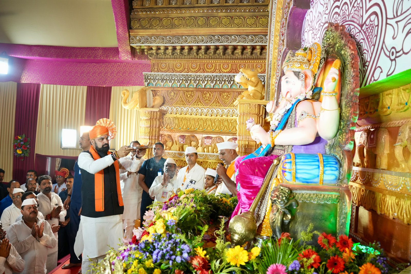 CM Samrat Choudhary Offers Prayers at Ganesh Utsav in Patna