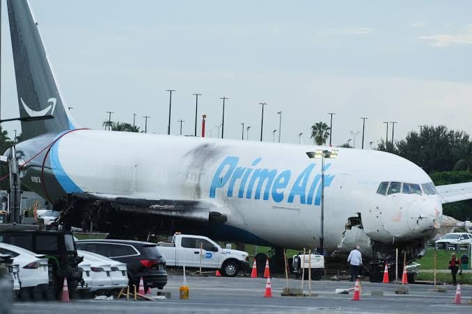 Amazon Suspends Operations with 21 Air After Fatal Miami Cargo Plane Crash