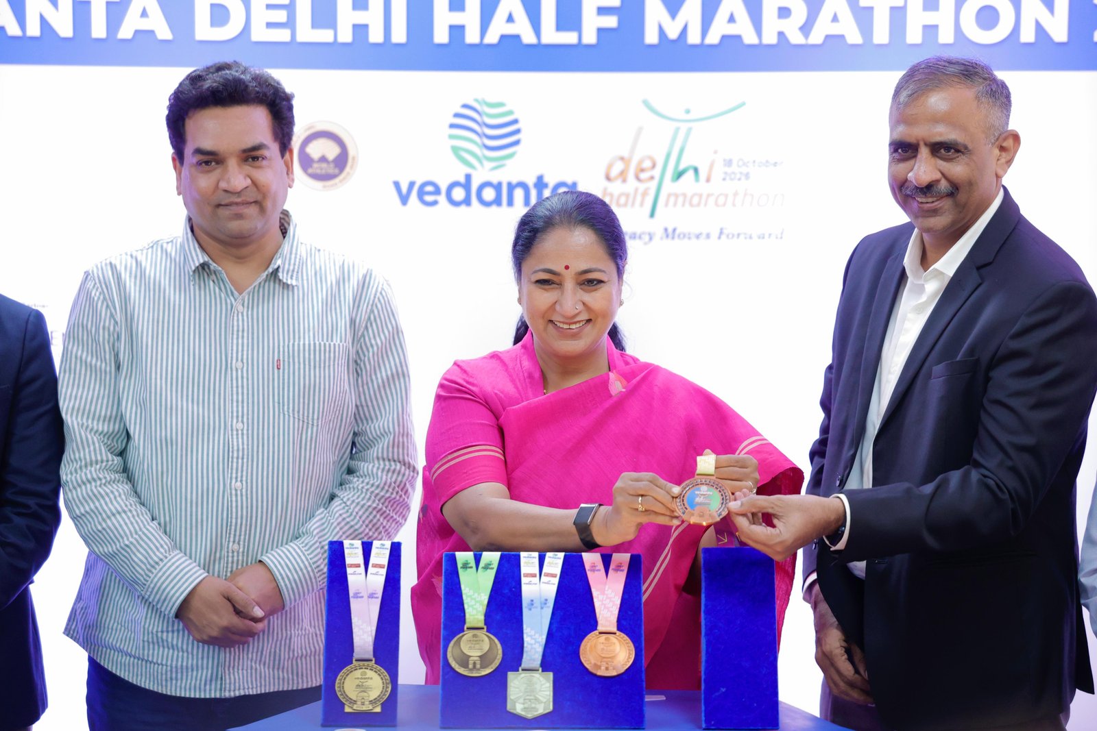 CM Rekha Gupta Unveils Finisher Medal for Vedanta Delhi Half Marathon 2026