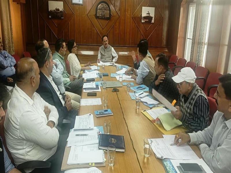 Industries Minister directs time bound execution of Bulk Drug Park