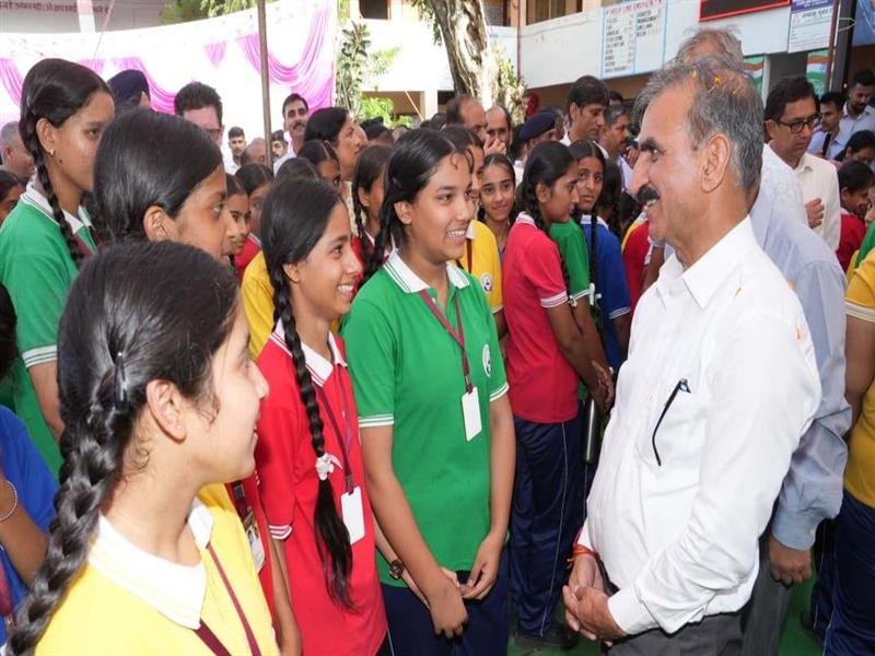 CM interacts with students at GSSS Rail