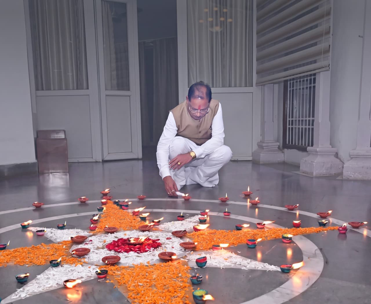 CM Vishnu Deo Sai Lights ‘Aashirwad Ka Diya’ at Residence on PM Modi’s Birthday