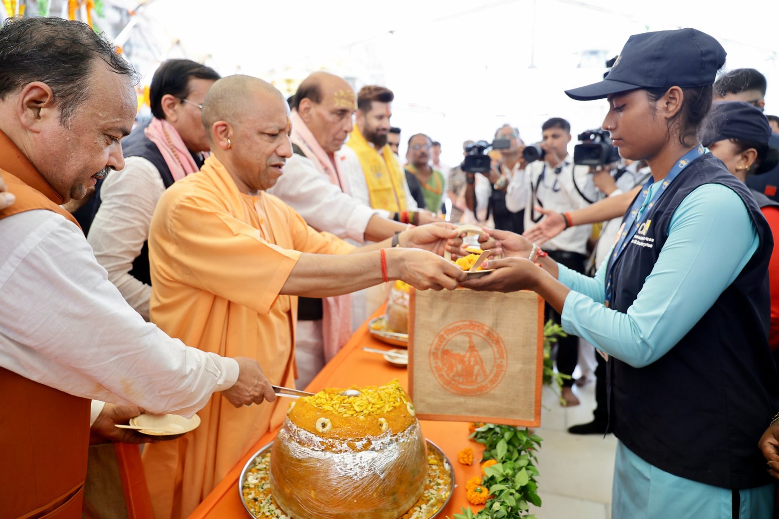 PM Modi connected crafts with modern technology and new markets: CM