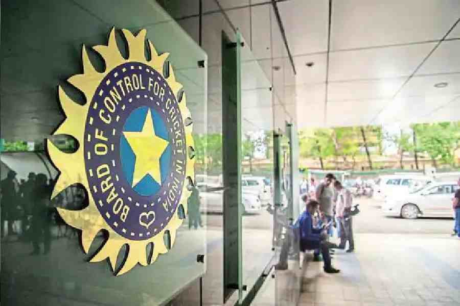 BCCI Re-Elects Arun Dhumal, Khairul Jamal Majumdar to IPL Governing Council