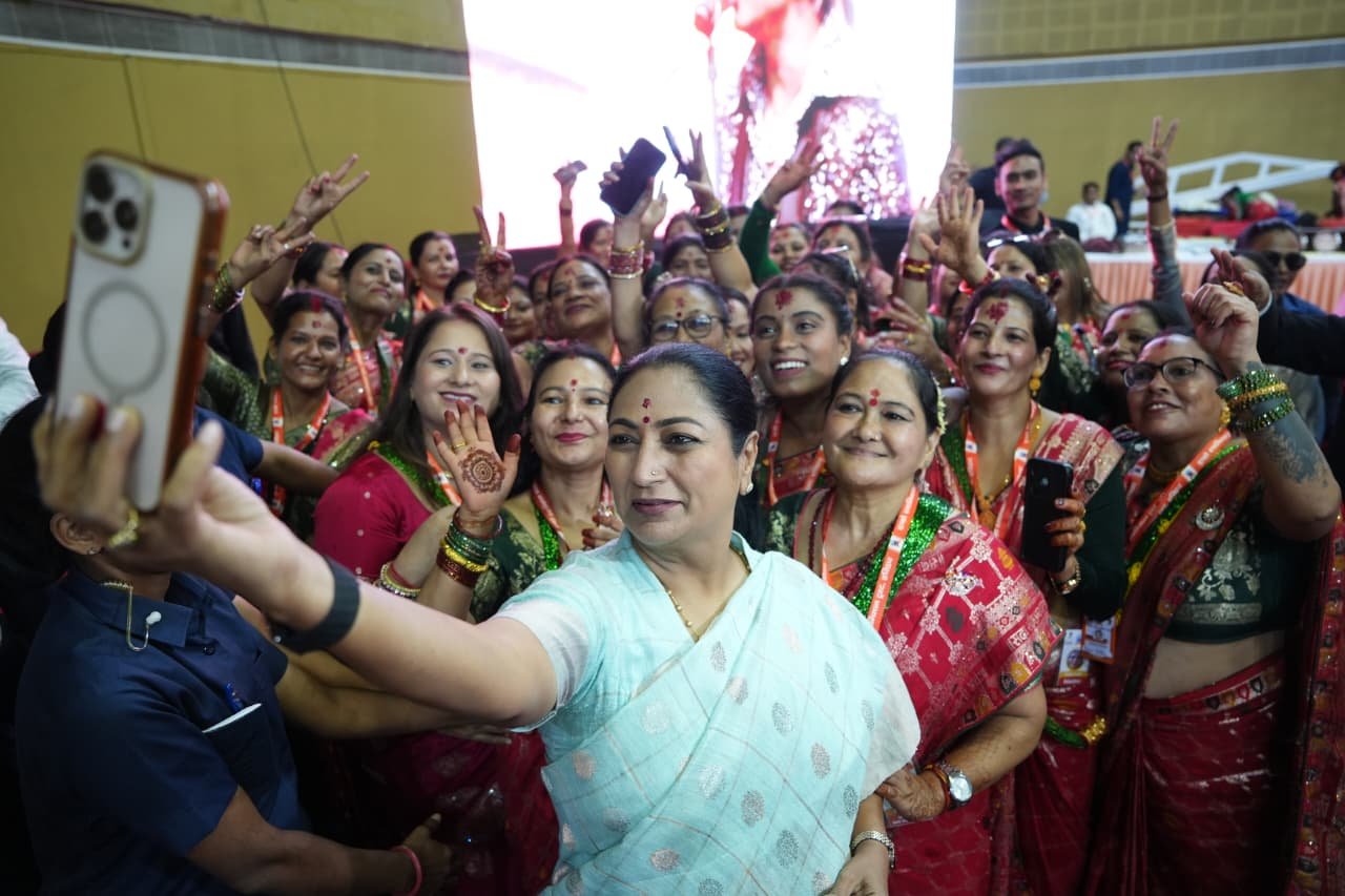 Chief Minister Rekha Gupta participates in 'Haritalika Teej Mahotsav' with the Nepali and Gorkhali society