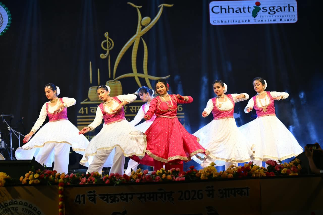 Street Play Delivers Message of Service, Draws Crowd at Ambedkar Chowk