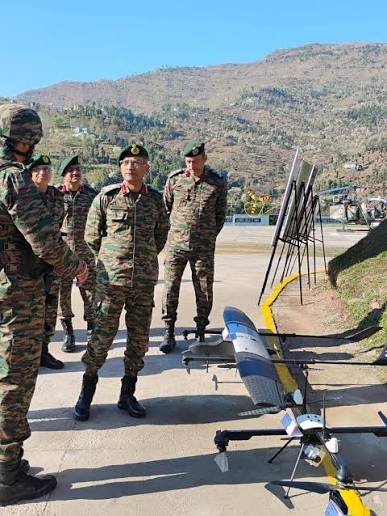 Lt Gen Rajiv Kumar Sahni Reviews Technical Readiness of Troops Along LAC