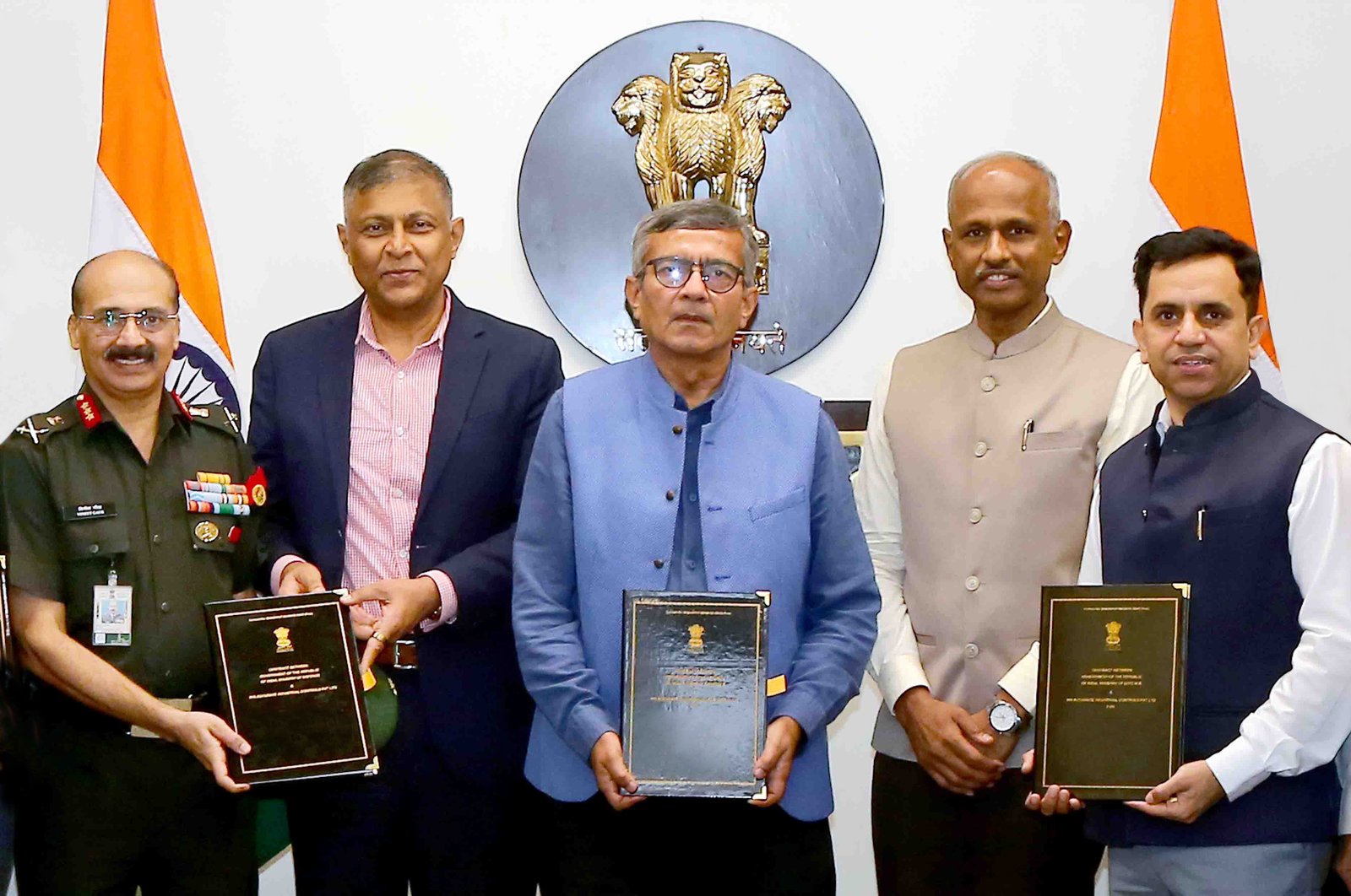 MoD inks Rs 586 crore contract to procure Auxiliary Power Units for T-72 & T-90 Tanks