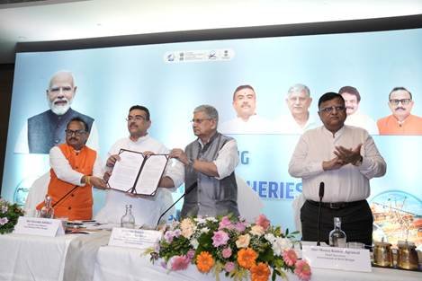 Rajiv Ranjan Singh, Suvendu Adhikari Review Fisheries Development in West Bengal