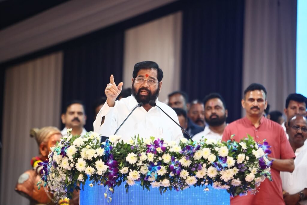 Deputy CM Eknath Shinde Performs Bhoomi Pujan for Siddheshwar Nagar-Ramabai Nagar Cluster