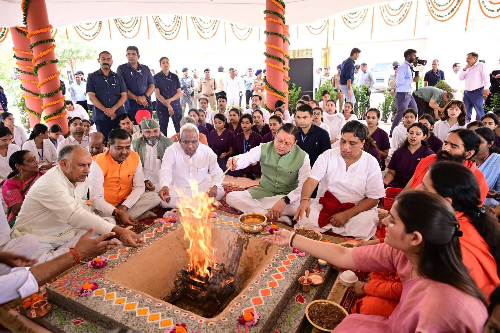 CM Pushkar Singh Dhami Inaugurates First Patanjali Ayurveda Gurukulam in Haridwar