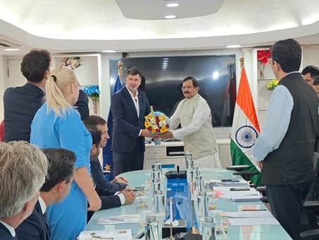 Shripad Naik Holds Bilateral Meeting with European Parliament Delegation