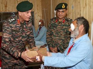 Operation Drishti: AFMS conducts 220 sight-restoring surgeries during 2-day Mega Eye Surgical Camp at Tangdhar along LoC