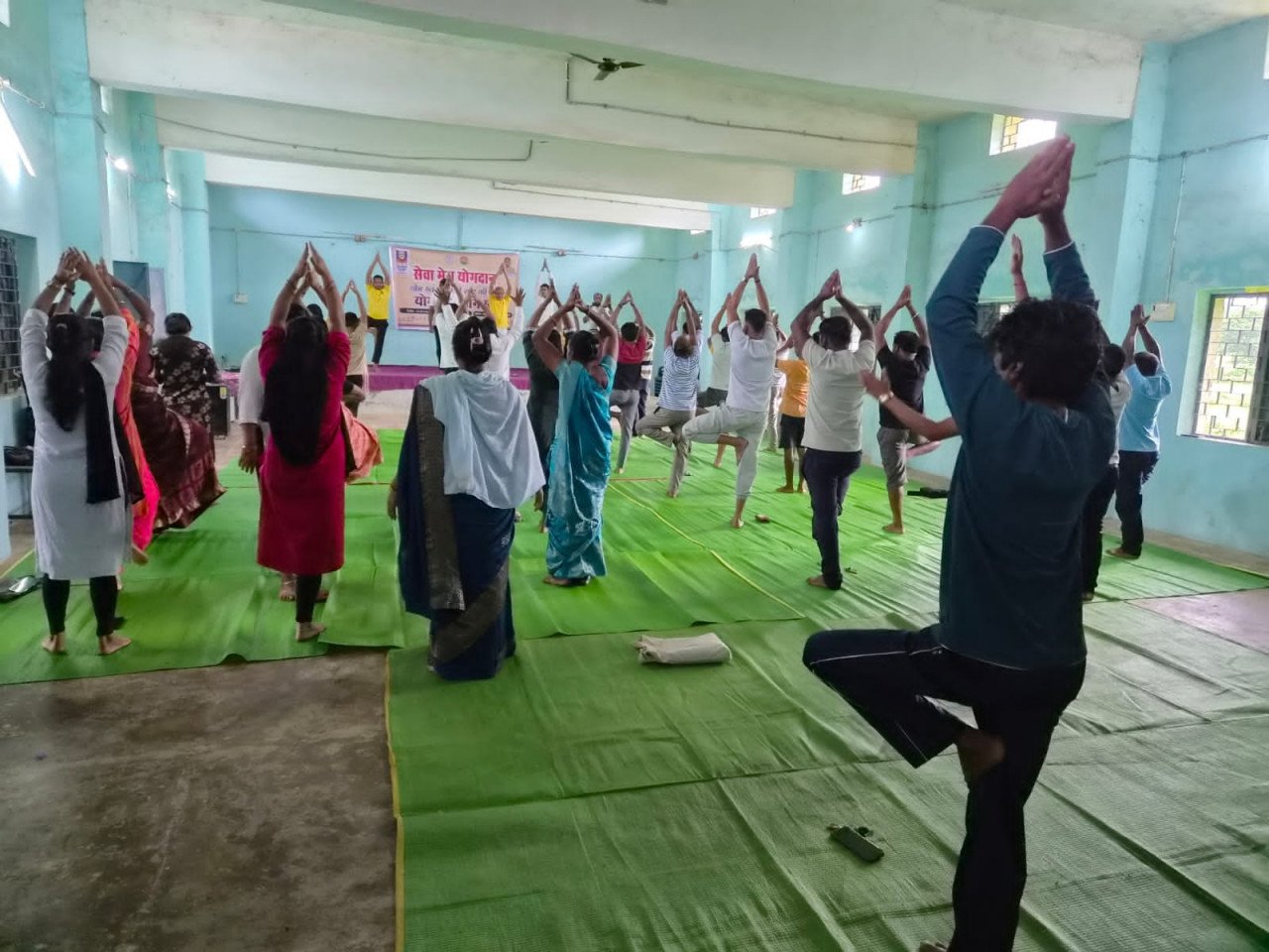 Yoga Camps Held Across Jashpur to Promote Healthy Living Under ‘Seva Mera Yogdan’ Initiative