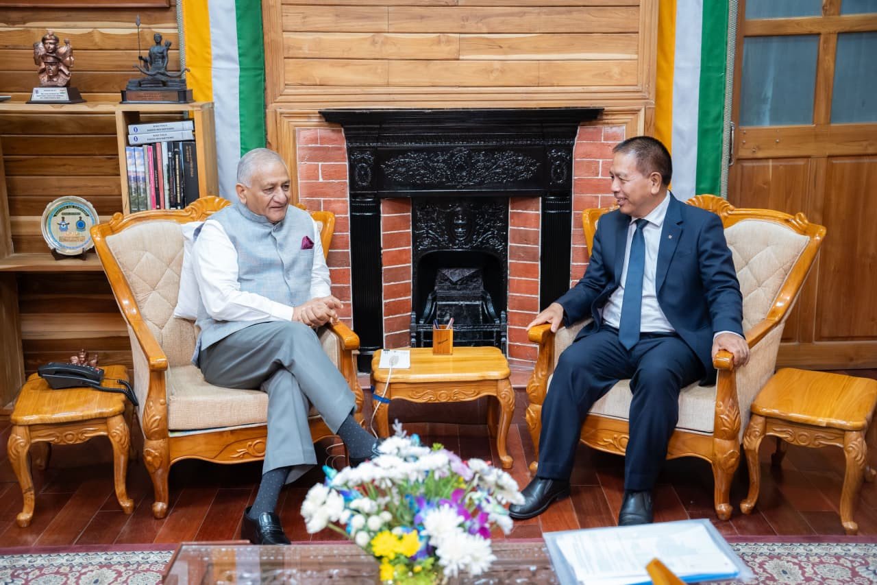 Governor Interacts with Officials of Mizo Language Development Board