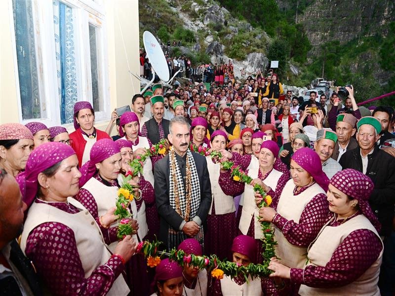 CM brings Sarkar Gaon Ke Dwar to remote village Kasha Pat