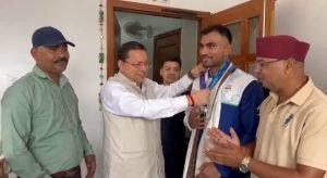 Asian Games Bronze Medallist Boxer Kapil Pokhariya Meets CM Pushkar Singh Dhami