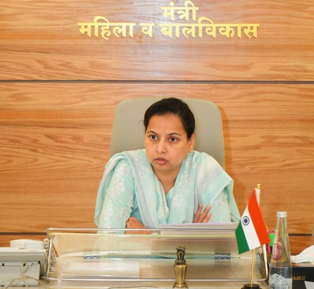 Officials Must Regularly Review Anganwadi Workers’ Work and Concerns: Minister Aditi Tatkare