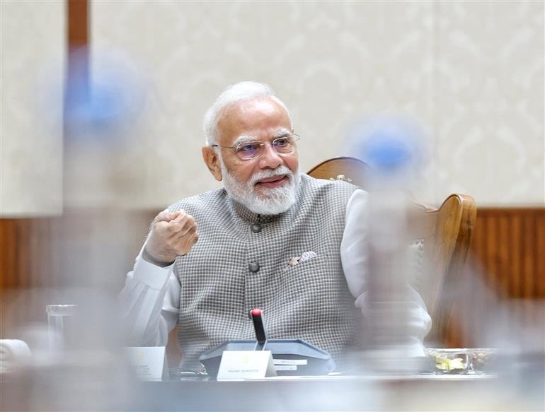 PM interacts with Global System for Mobile Communications Association (GSMA) Board Members